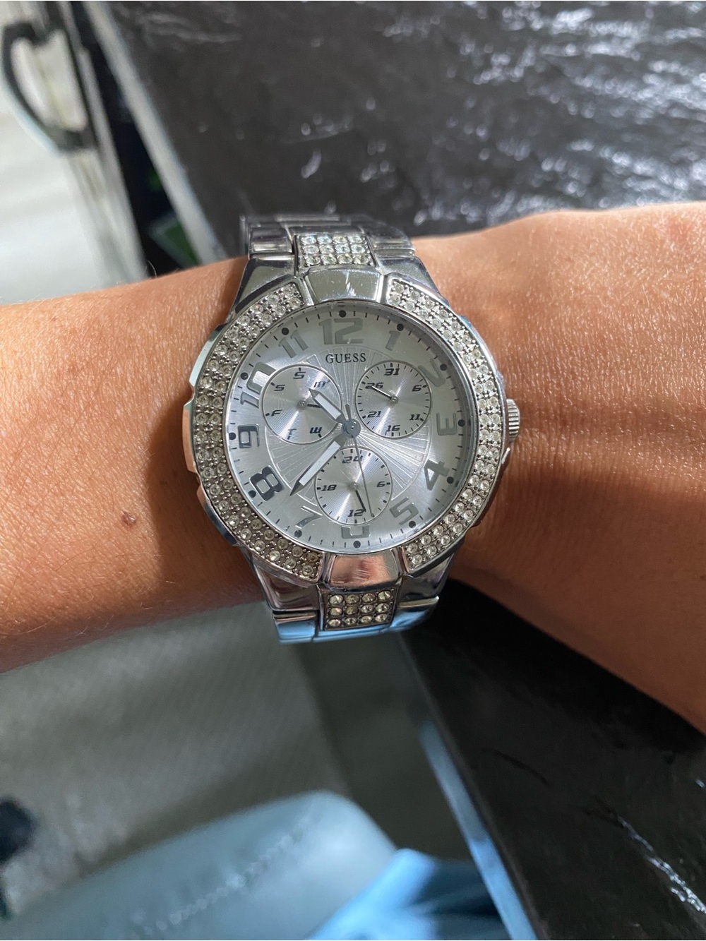 GUESS Women's Watch 40mm Silver Crystal Bezel Day Date Stainless Steel Watch